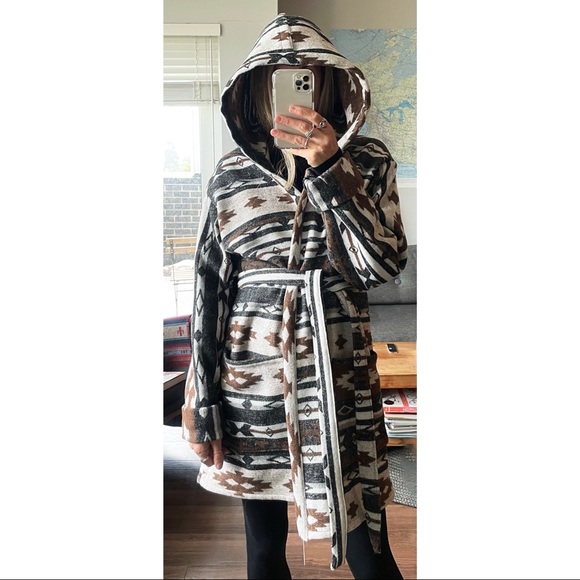 Handmade Southwestern Print Hooded Robe Jacket - Picture 6 of 16